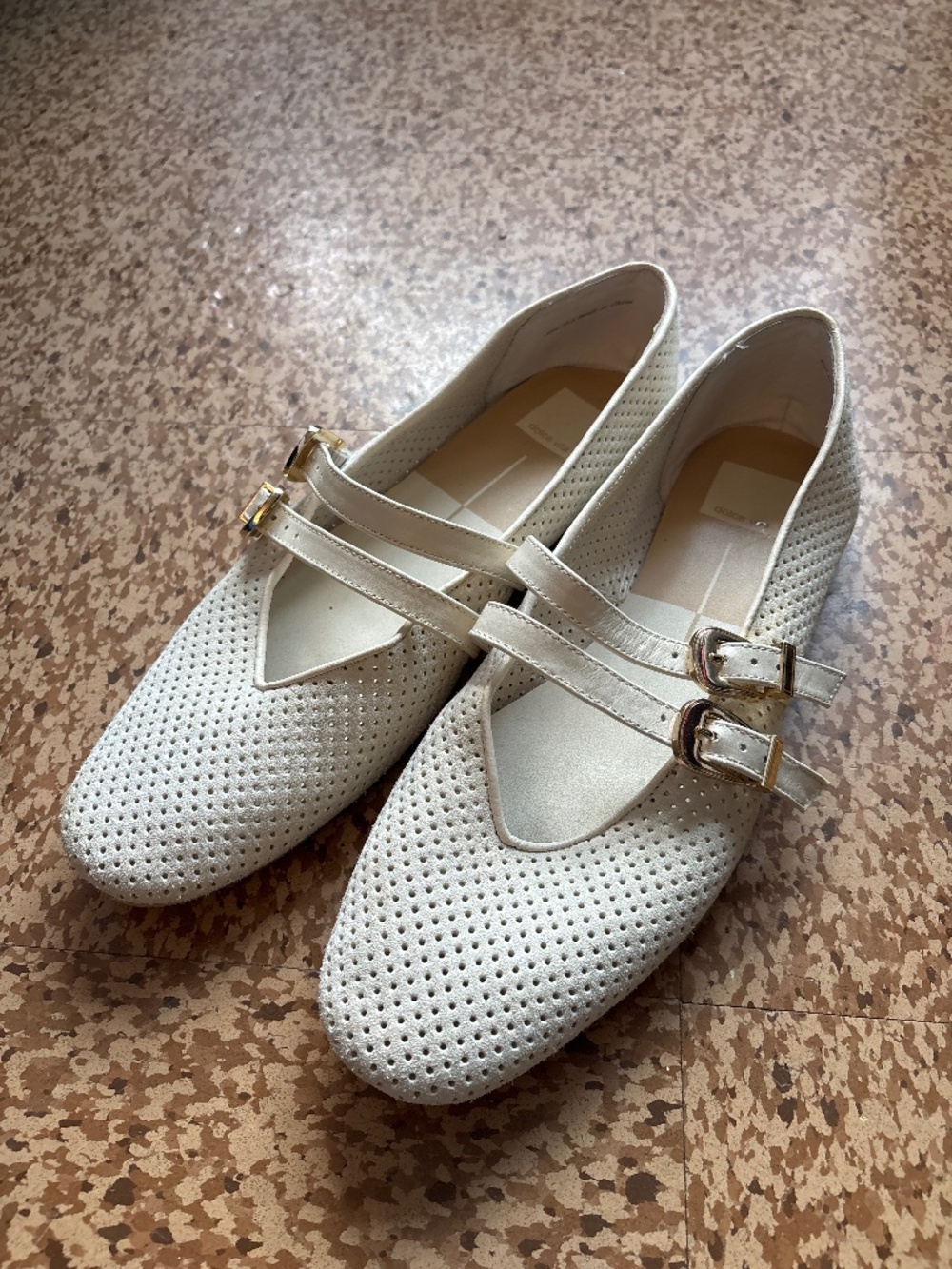 Dolce Vita Cream Women’s Flats size 10.5